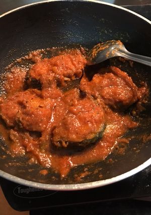 A picture of Tomato Fish.