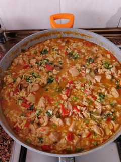 Una foto de Arroz meloso de pollo