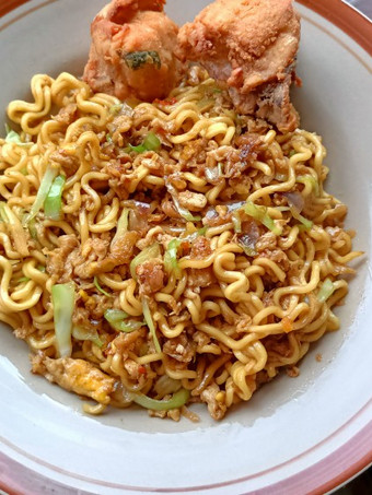 Langkah Mudah untuk Membuat Mie Goreng Telur Irit Anti Gagal