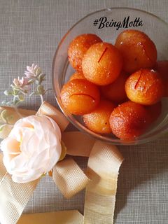 A picture of Mawa Gulab Jamun.