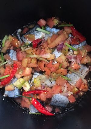 Hình của món Cá thu nhật kho cà.