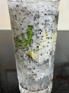 A picture of Dragon Fruit Mojito.