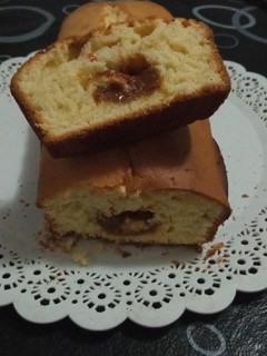 Una foto de Budín de vainilla, relleno de dulce de leche