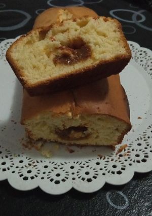 Una foto de Budín de vainilla, relleno de dulce de leche