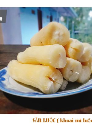 Hình của món Củ sắn luộc (khoai mì luộc).