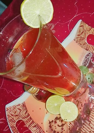 A picture of Lemon Iced Tea.