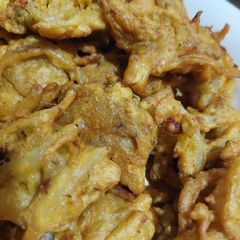 A picture of Onion pakora.