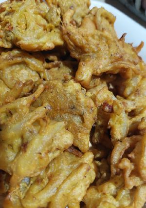 A picture of Onion pakora.