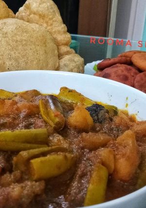 हलवाई स्टाइल आलू परवल की सब्जी Parwal aloo sabji recipe in Hindi रेसिपी मुख्य फोटो