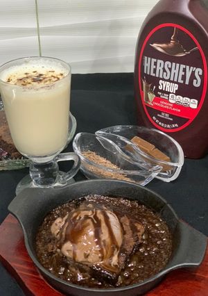 A picture of Chocolate Sizzling Ice Brownie.