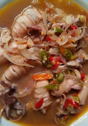 Foto resep Cumi Asam Pedas Rainbow Mentega