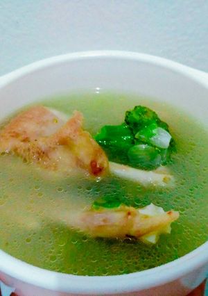 Foto resep Sup Ayam kampung Brokoli (Mpasi 9 bulan +)