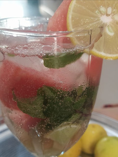 મોકટેલ (Mocktail Recipe in Gujarati) રેસીપી મુખ્ય ફોટો