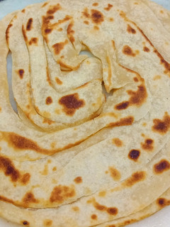 A picture of Lachha paratha.