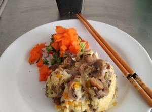 Una foto de Arroz en Molde con champiñones