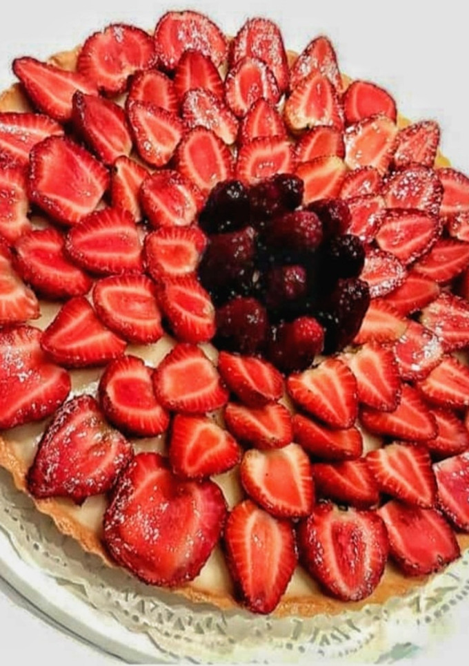 Una foto de Tarta de fresas con crema pastelera