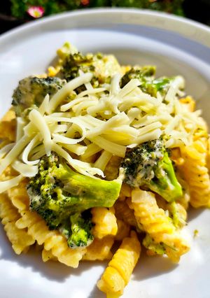 Sajtkrémes, brokkolis tészta 🧀🥦 recept fotója