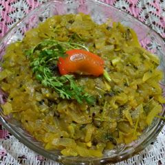 A picture of Bengali bottle gourd curry (Lau   ghonto).