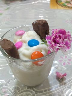 वनीला आइसक्रीम (Vanilla Icecream recipe in hindi) रेसिपी मुख्य फोटो