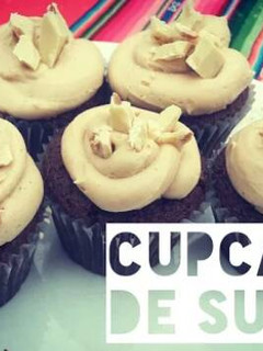 Una foto de Cupcakes de chocolate con maní (Sublime!)