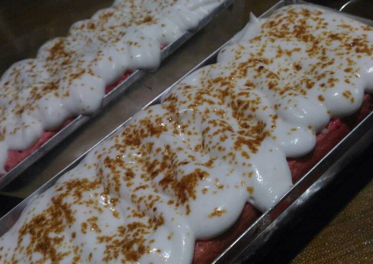 Milk bath cake red velved with whipped cream homemade