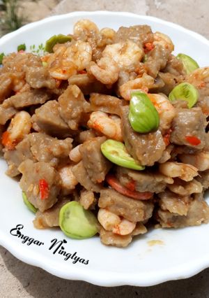 Foto resep Tumis pete udang bakso