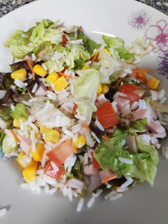 Una foto de Ensalada de arroz