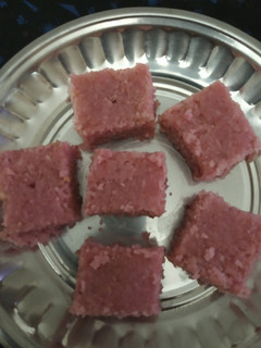 தேங்காய் பர்பி (Thengai Barfi Recipe in TAmil) செய்முறை முக்கிய புகைப்படம்