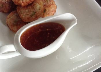 How to Recipe Tasty Crab cakes with sweet chilli sauce
