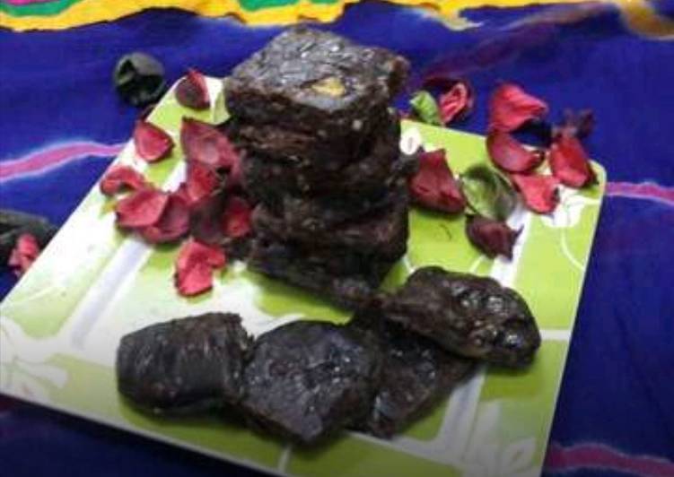 Recipe of Perfect Chocolate Maida Burfi