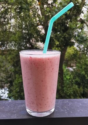 Φωτογραφία της συνταγής Smoothie με μπανάνα και φράουλες