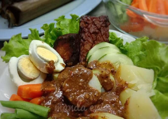 Gado-gado siram