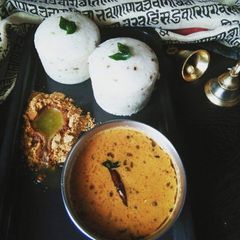 A picture of Kanchipuram Temple Idlis.