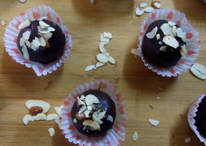 Khajur Walnut balls