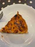 Tarte au thon, ratatouille, et fromage