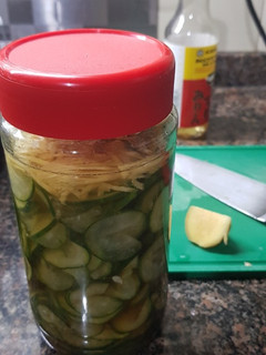 Una foto de Pepino a la vinagreta