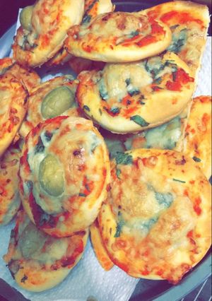 صورة لوصفة بيتزا صغيرة (MinPizza) العراقية