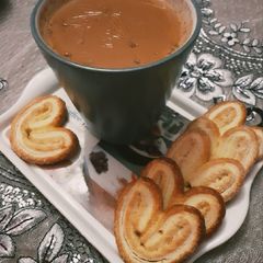 Cardamom Milk Tea (Alaichii Wali dhood pati Chai) A picture of Cardamom Milk Tea (Alaichii Wali dhood pati Chai).