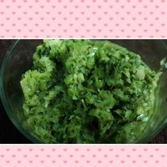 A picture of Dhania pudina ki sil batte ki chutney.