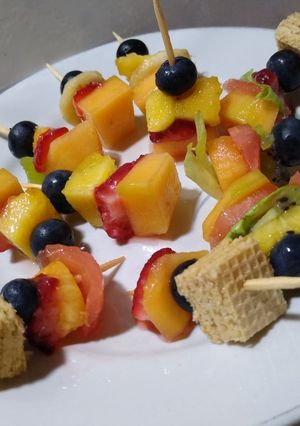 Una foto de Picada Fresca con Frutas y verduras. #caminodesabores