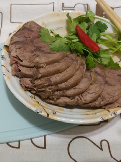 滷牛腱 的食譜成品照片