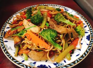 Hình của món Mì xào chay không tinh bột.