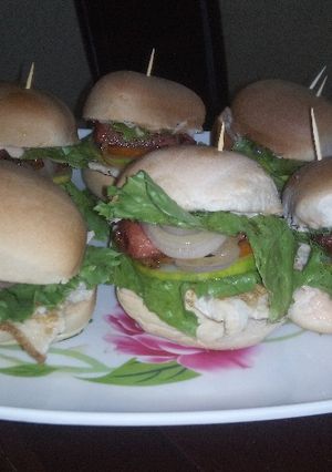 A picture of Mini burger.