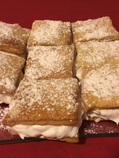 Una foto de Milhojas de merengue italiano
