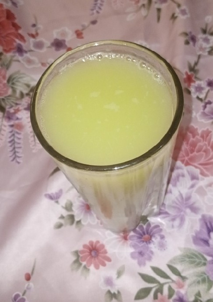 A picture of Cucumber detox drink.