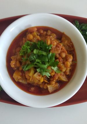 દુધી અને ચણાની દાળનું શાક (Dudhi Chana dal sabji recipe in Gujarati) રેસીપી મુખ્ય ફોટો