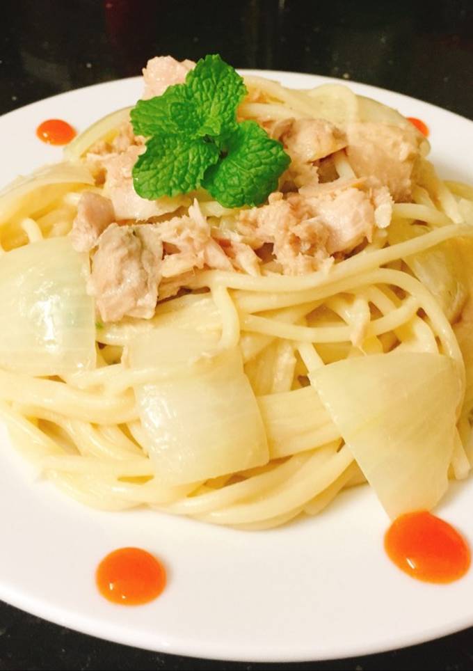 Hình của món Pasta cá ngừ sốt kem.