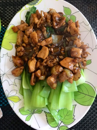 Easy Steps to Make Recipes Pokcoy ayam lada hitam the  Makes Drooling Delicious.