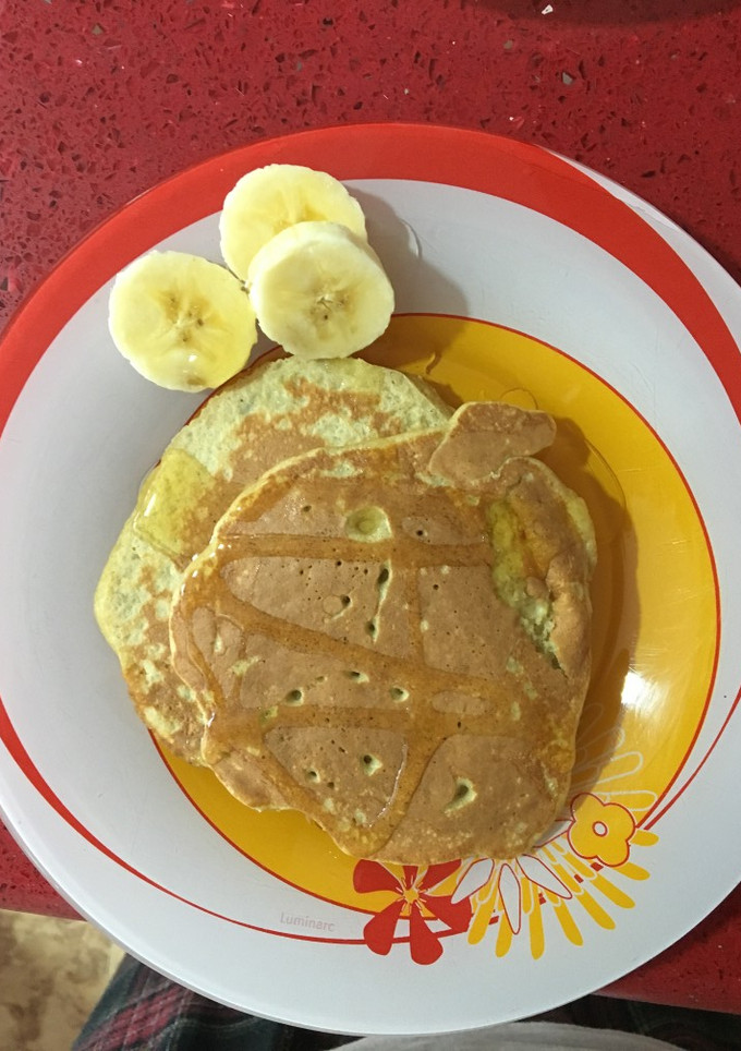 Una foto de Tortitas de plátano y avena