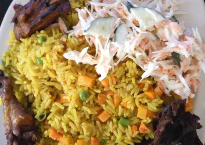 Fried rice with chicken and coleslaw